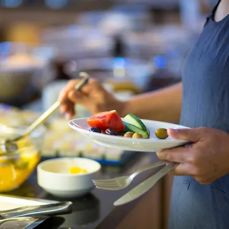 Semesteranläggning (resort) Tuntas 2*